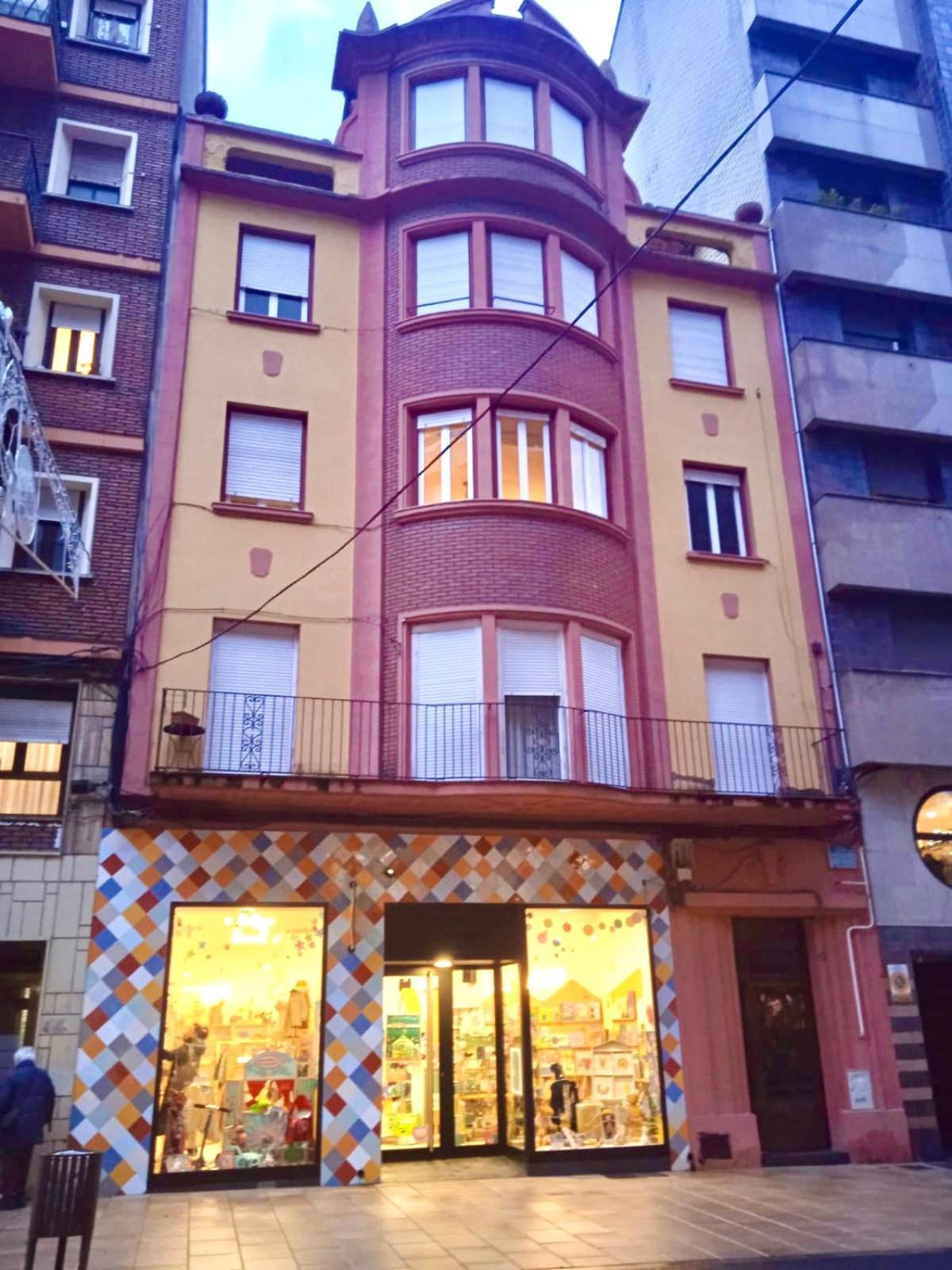 Segundo Antolin Yellow Door Ponferrada Bagian luar foto